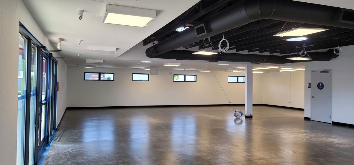 Napa Auto Parts Regional Distribution Center: Showroom