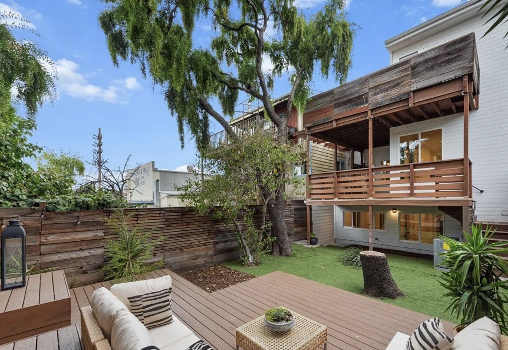 520 Vermont Street: Rear deck and garden